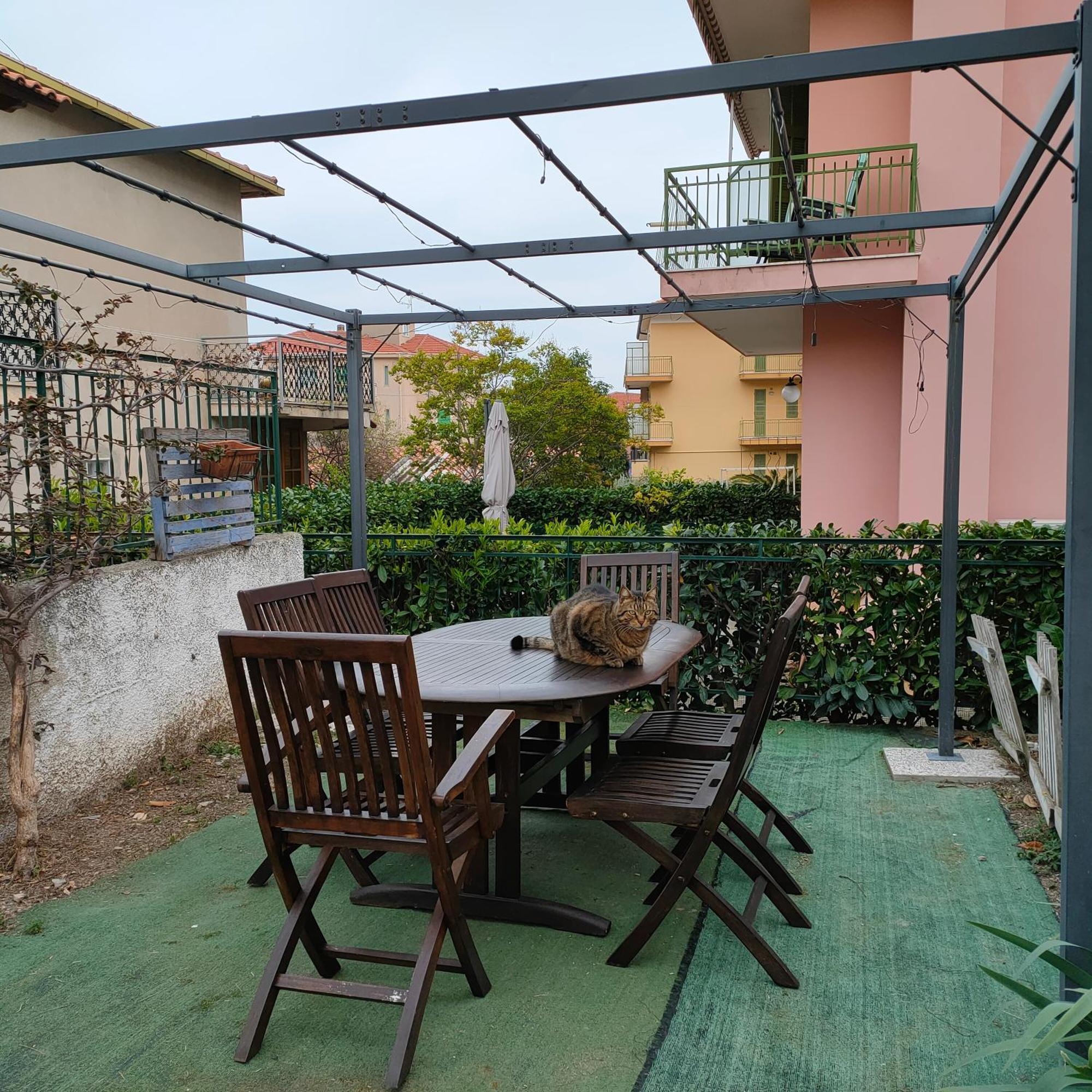 La Casa Di Cri Al Mare Due Villa Borgio Verezzi Exterior photo